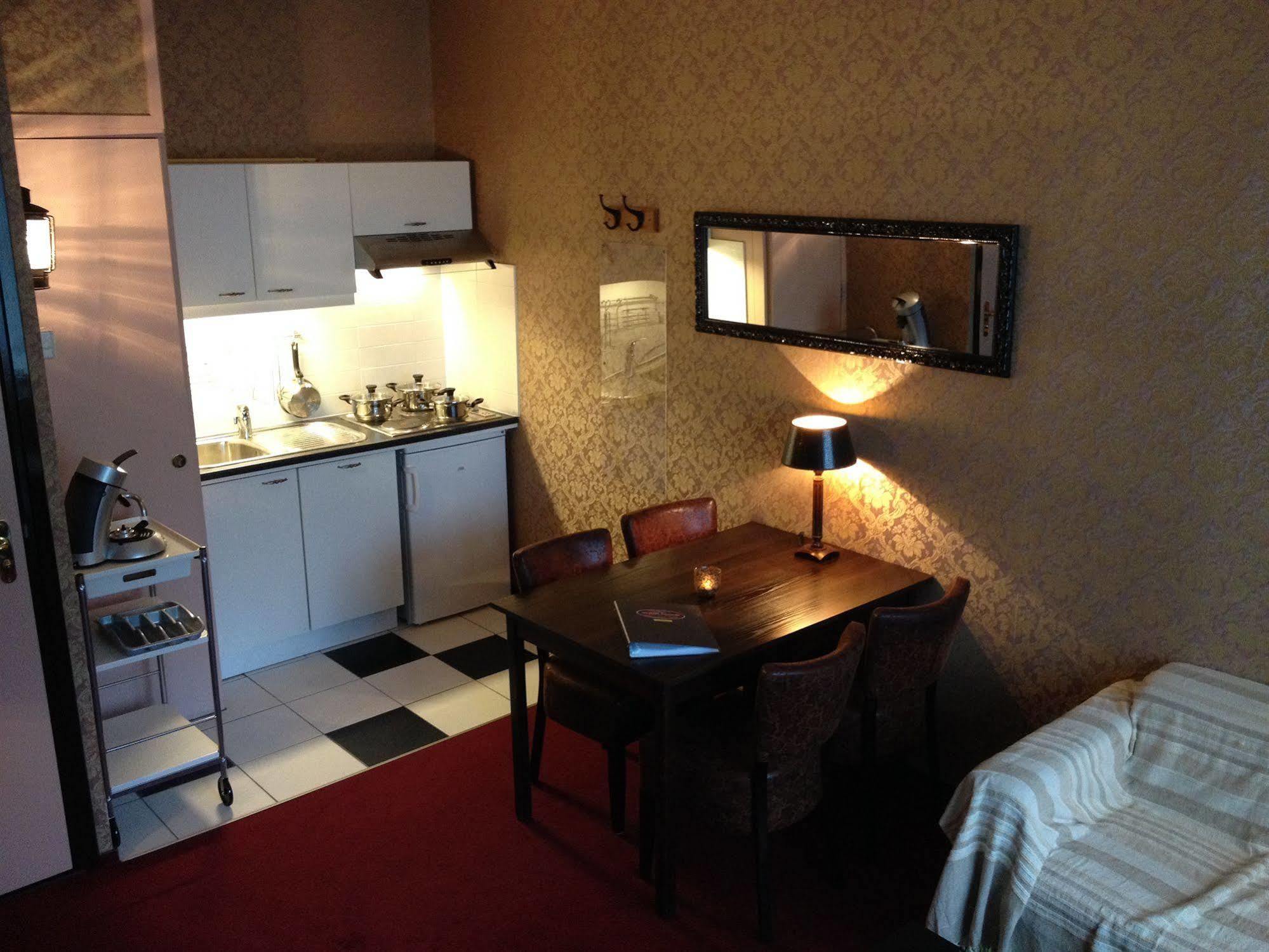 Amsterdam Village Hotel Kültér fotó