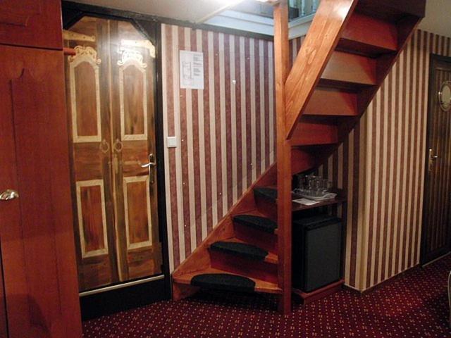 Amsterdam Village Hotel Szoba fotó